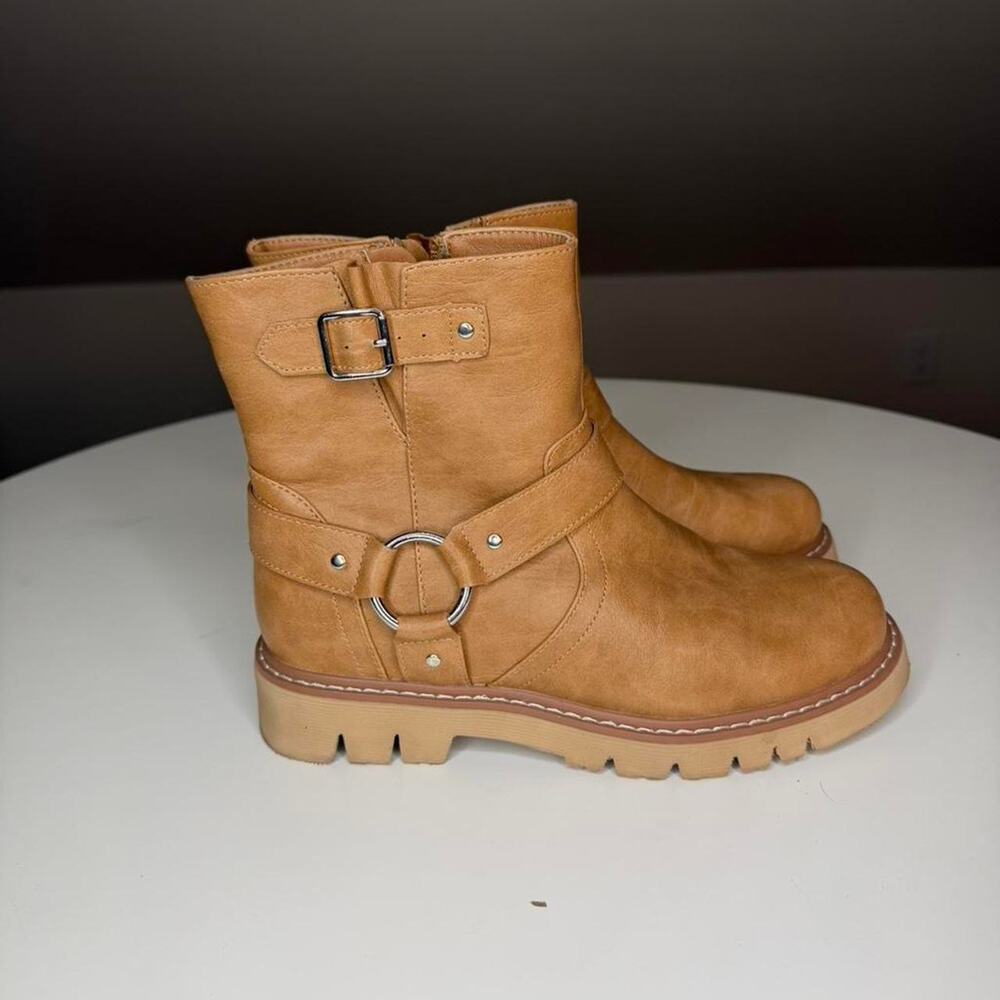 Corkys Tan Moto Harness Ankle Boots “ Pick of the patch”  Sz 9 Western Boho Chic